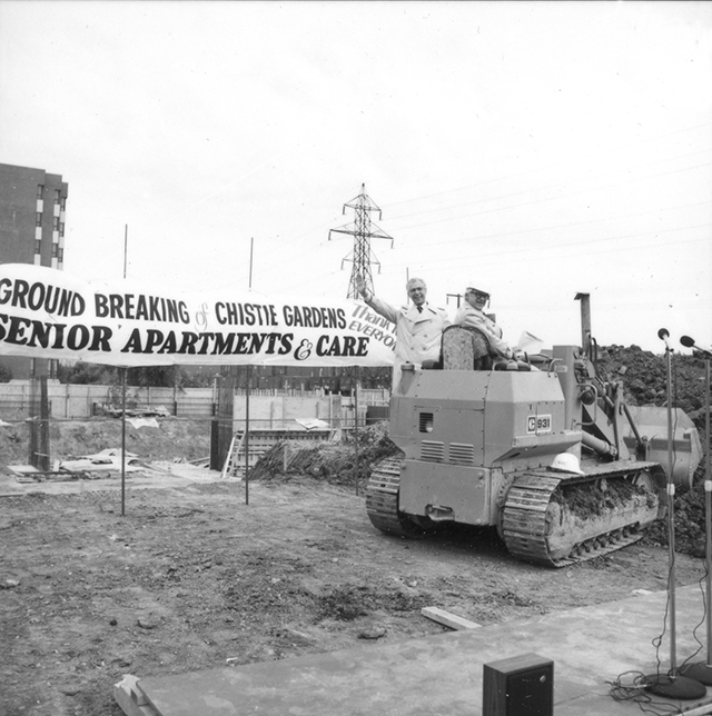 1983